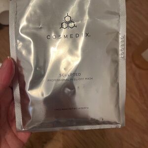 NWT cosmedix PRO sculpted peel off  face mask